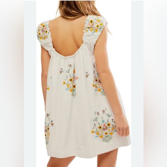Free People Wildflower Floral Embroidered White mini Dress Sz S - Picture 5 of 8